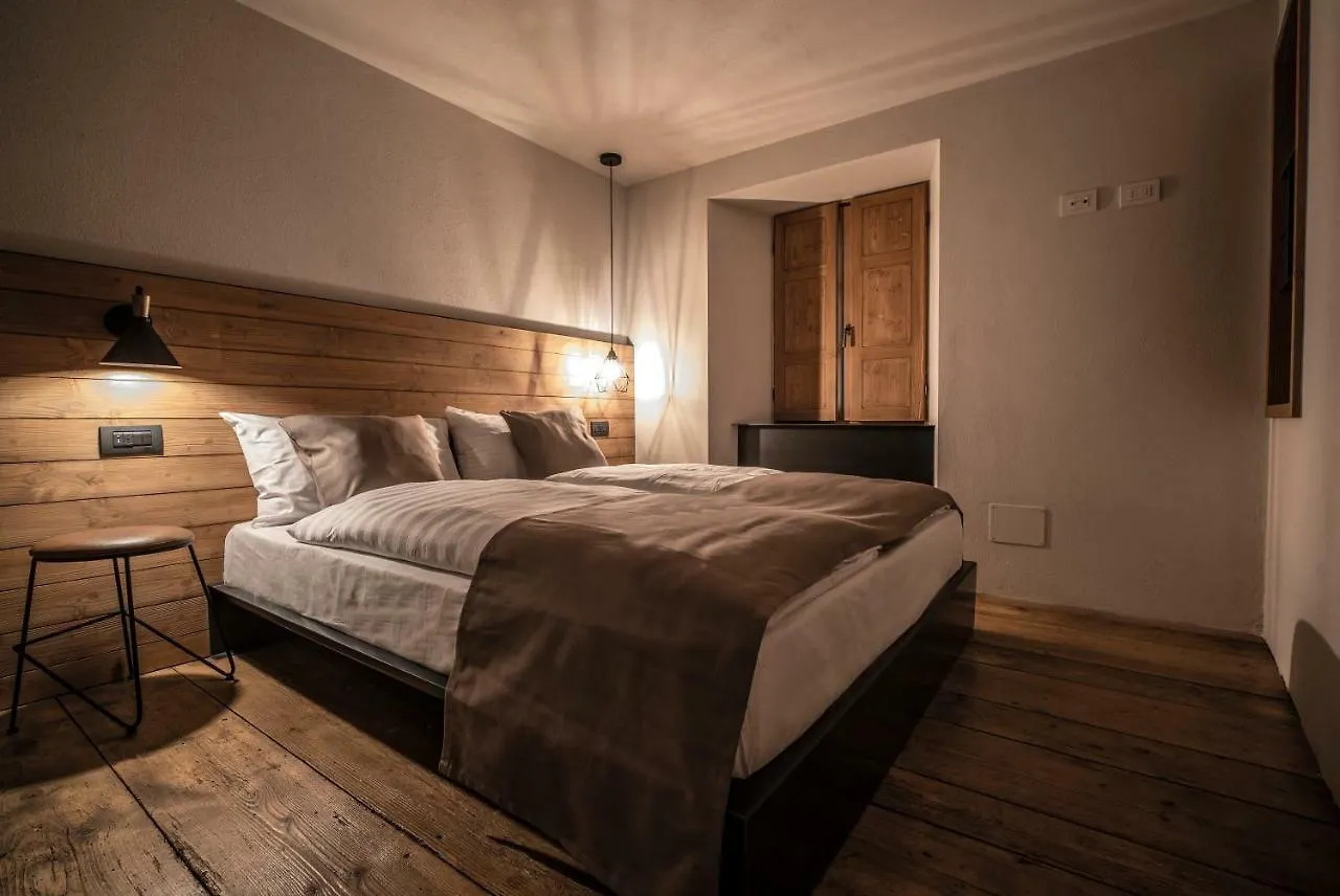 Casa Pasini-Foresteria Piuro Bed & Breakfast